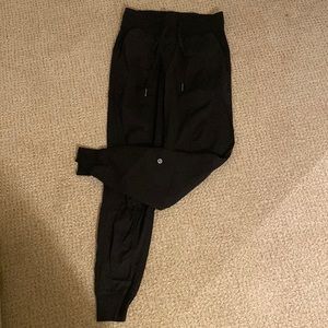 Lululemon Dance Studio Jogger (black) Size 4
